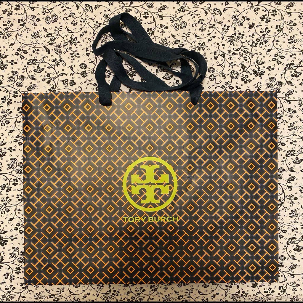 Authentic Large Tory Burch Shopping Bag Authentic Large Tory Burch Shopping Bag